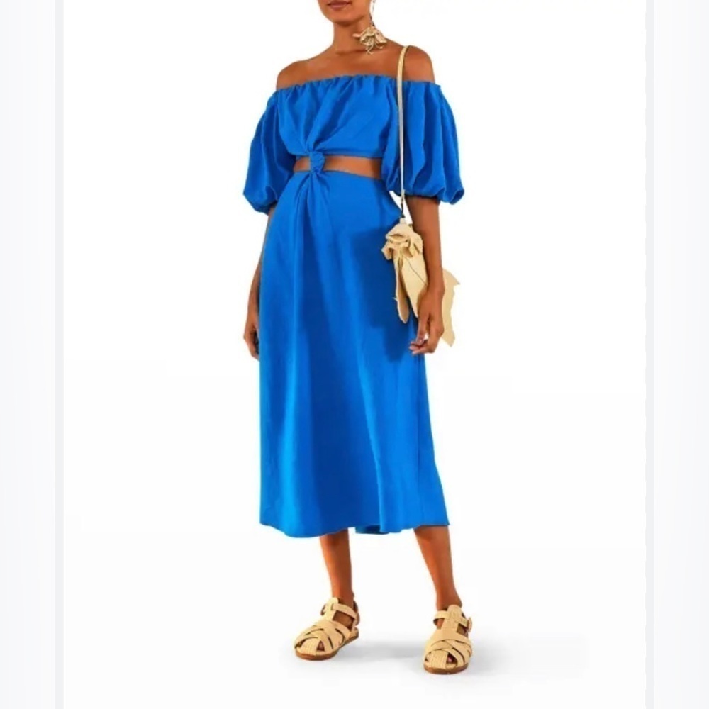 Farm Rio
Off-Shoulder Cutout-Waist Knotted Midi Dress - Picture 2 of 9